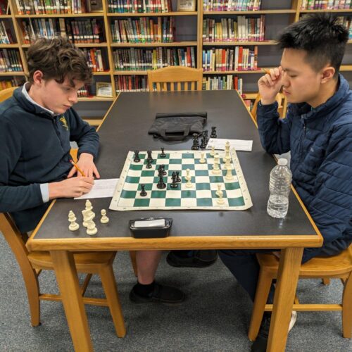 Chess Team Competes in First-Ever Rapid Robin Chess Tournament